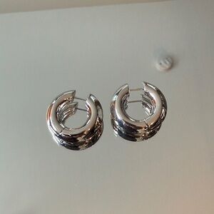 Kendra Scott - Silver Chunky Hoop Earrings - Polished Silver Tone